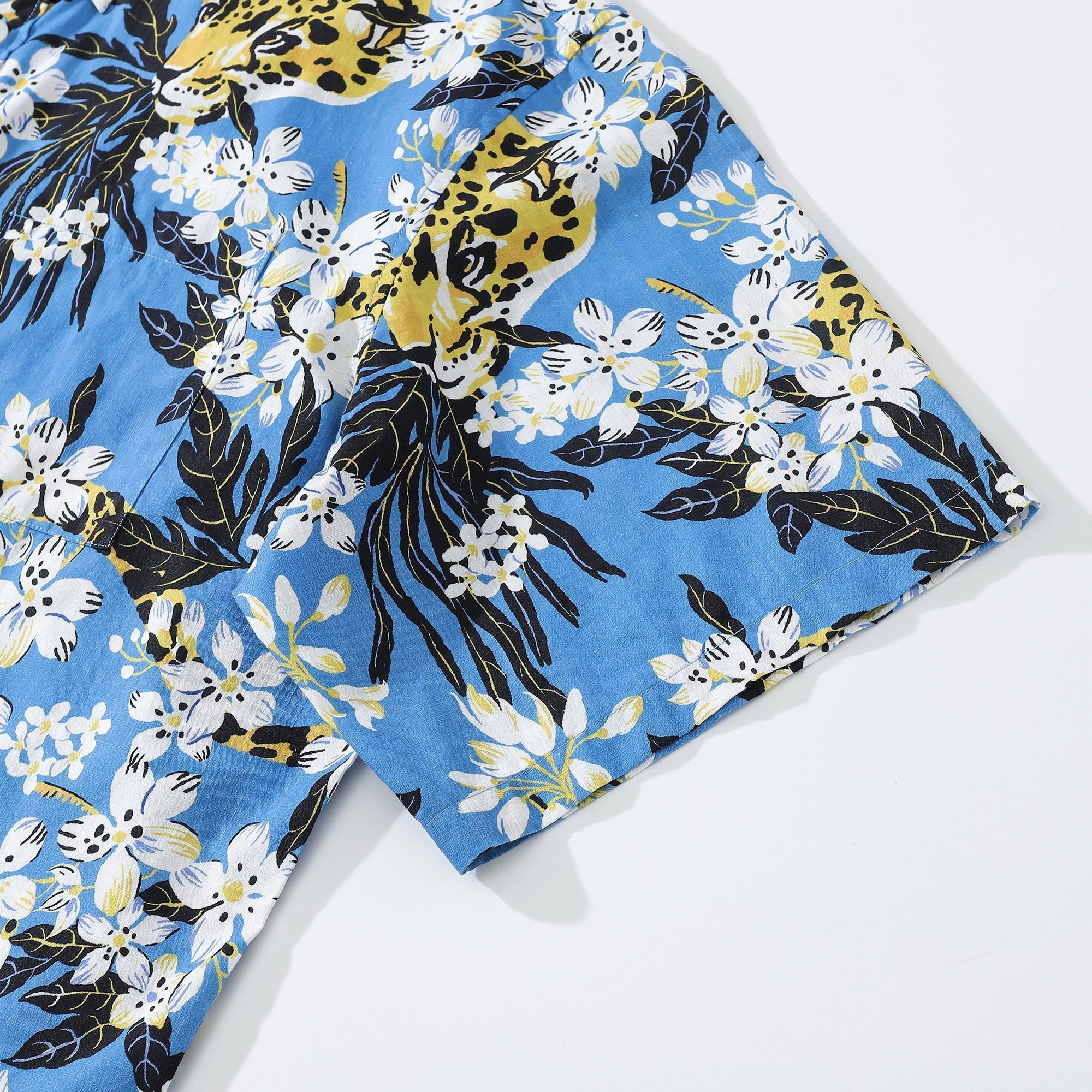 1930s Vintage Hawaiian Shirt For Men Flower Tree and Leopard Print Short Sleeve Cotton Button Down